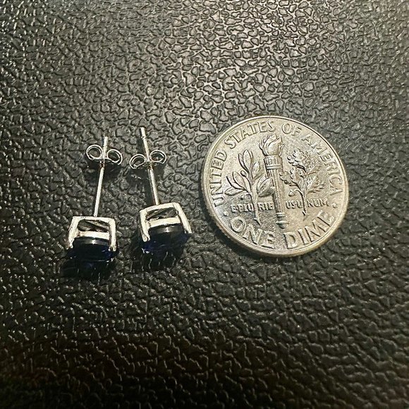 Blue Sapphire Stud Earrings for Women Sterling Silver 925 6MM Round lab-created - Picture 4 of 11